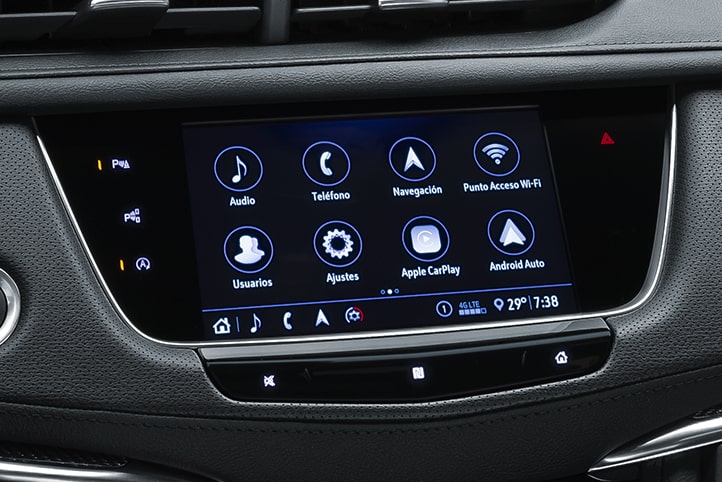 Infoentretenimiento Cadillac User Experience con pantalla táctil de 8 pulgadas HD a color